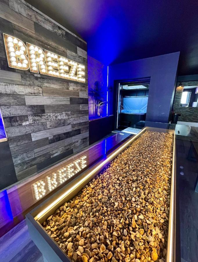 Breeze Suites - Luxury Group Accom - Sleeps 19 Blackpool Exterior foto